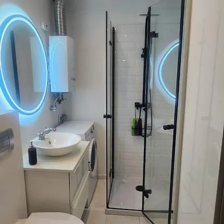 Komfortowe Mieszkanie Z Sypialnia I Balkonem Apartman *