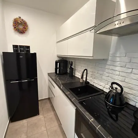 Komfortowe Mieszkanie Z Sypialnia I Balkonem Apartman *