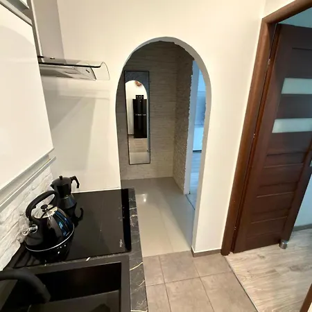 Komfortowe Mieszkanie Z Sypialnia I Balkonem