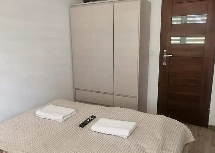 Komfortowe Mieszkanie Z Sypialnia I Balkonem Jastrzębie Zdrój